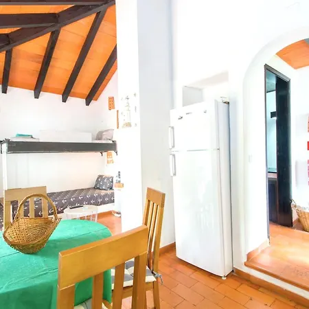 One Bedroom Property With Shared Pool And Terrace At таvira 1 Km Away From The Beach Сasa de vacaciones
