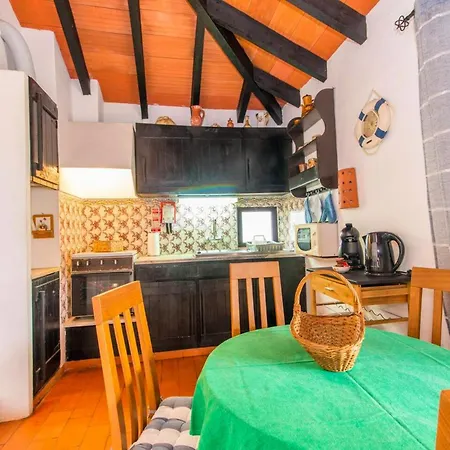 One Bedroom Property With Shared Pool And Terrace At таvira 1 Km Away From The Beach Tavira
